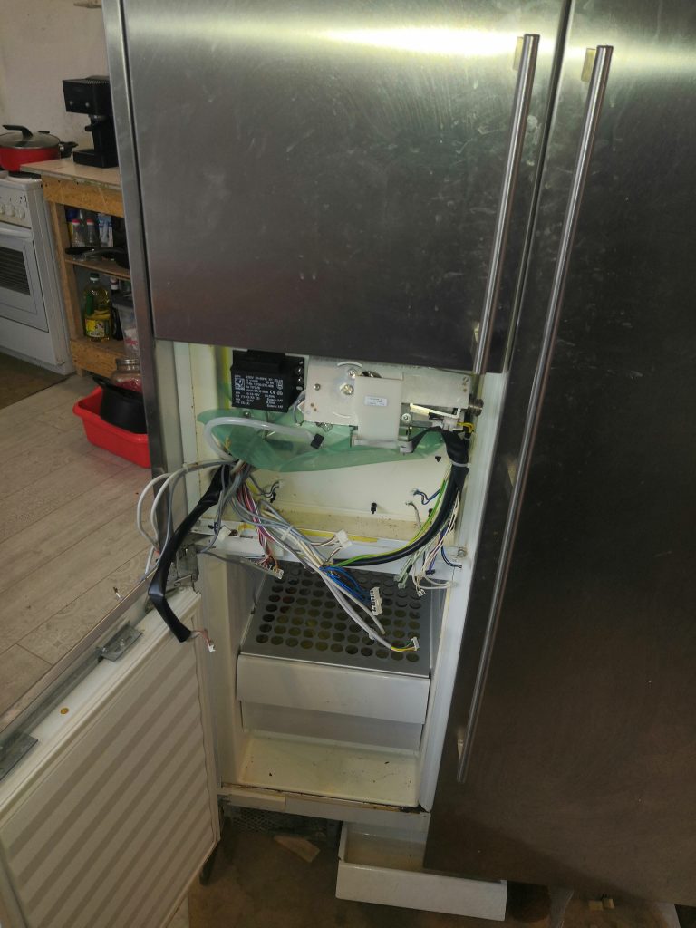 переделка инверторного компрессора на обычный холодильник Gaggenau